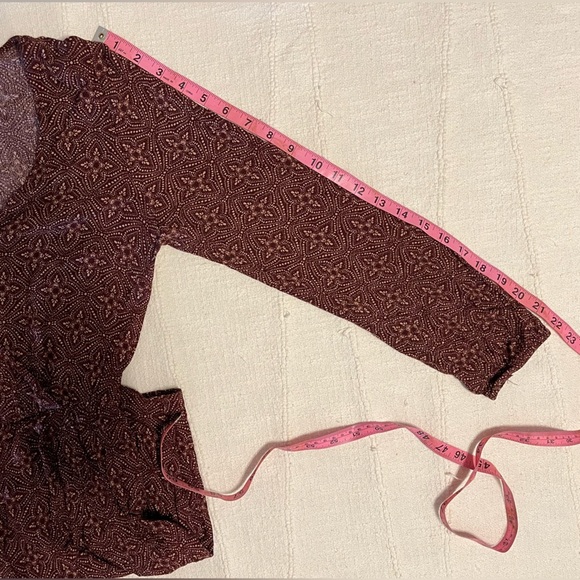 Women’s Medium Paisley Purple Maroon V Neck Long Sleeve Mini Dress, Cinch waist - Picture 5 of 8